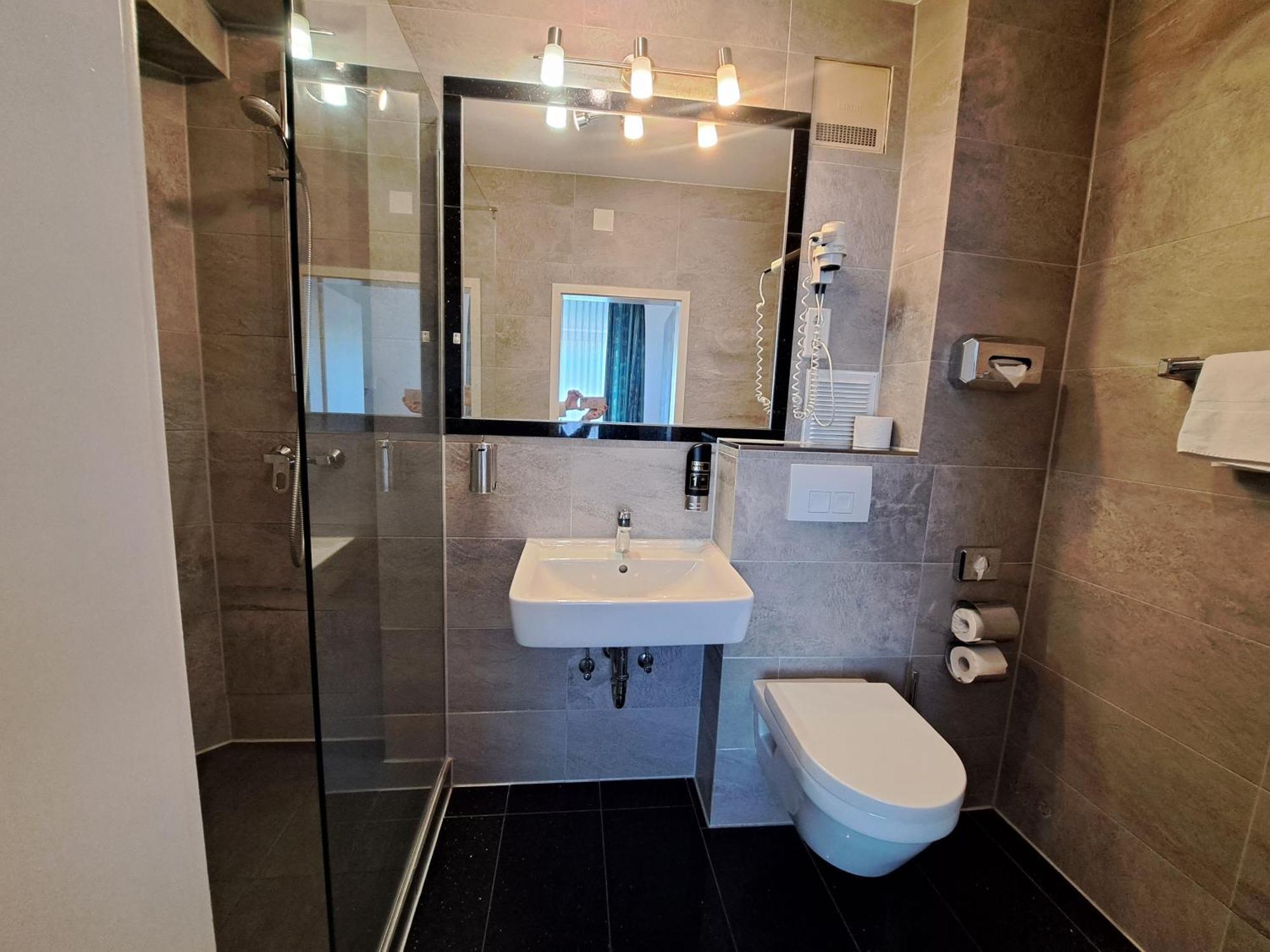 Hotel Central Hauptbahnhof Heidelberg Luaran gambar