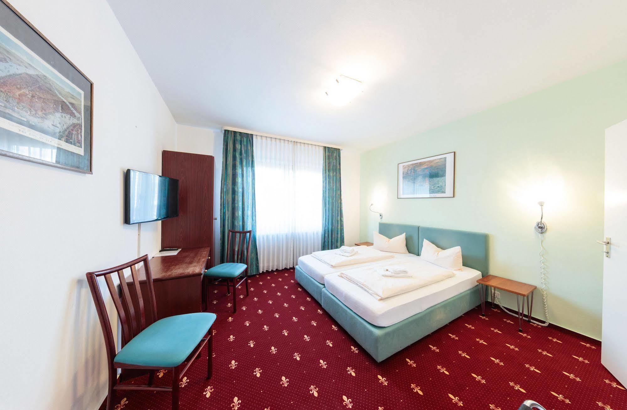 Hotel Central Hauptbahnhof Heidelberg Luaran gambar
